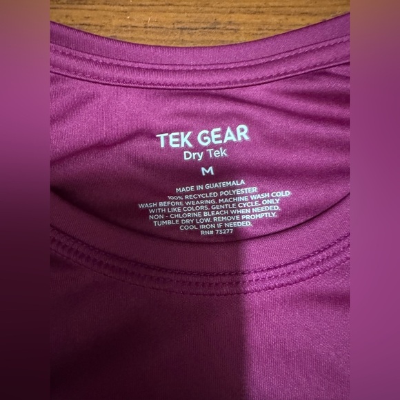Tek Gear Women's Magenta Short Sleeve Tee - Picture 2 of 2